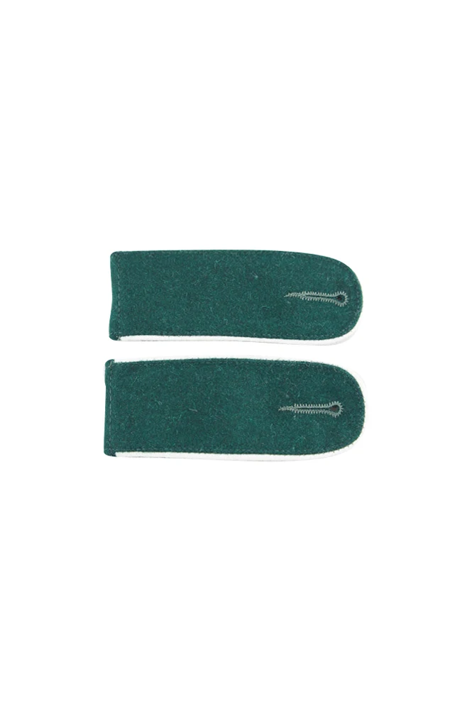 GISH-041 WWII German Heer early infantry EM shoulder boards