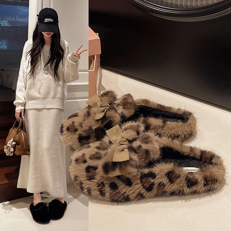2026 New Natural Sheepskin Lady Casual House Shoes Fur Slippers Fashion Winter Women Indoor Slippers Warm Wool Home Slippers