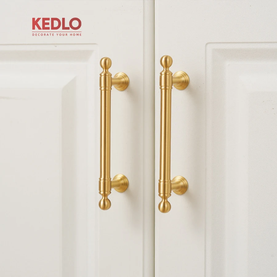 KEDLO Europäischer Retro-Antik-Messinggriff für Küchenschränke, massiver Messinggriff in Gold, langer Schubladengriff – Detail 10