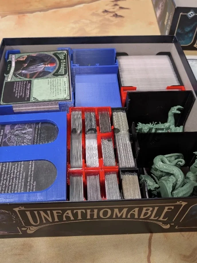 caja-de-almacenamiento-para-juegos-de-mesa-impresa-en-3d-de-profundidad-infinita-soporte-para-tarjetas-de-plastico-insert-in