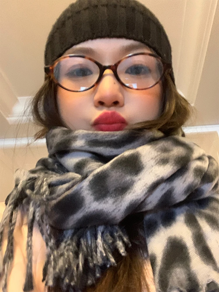 Women's Scarf 2025 New Design Sensation Small Cro Fringe Leopard Print Woolen Autumn Winter Versatile Korean Sle Long Rec...