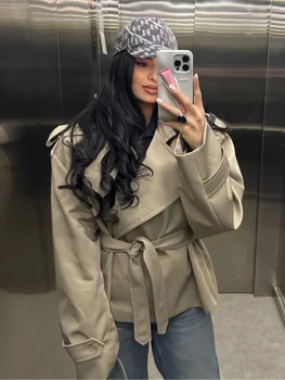 Casual Solid Lapel Lace Up Trench Coat Women's Elegant Long Sleeve Loose Short Coat 2026 Autumn New Daily Commute Street Outwear 3