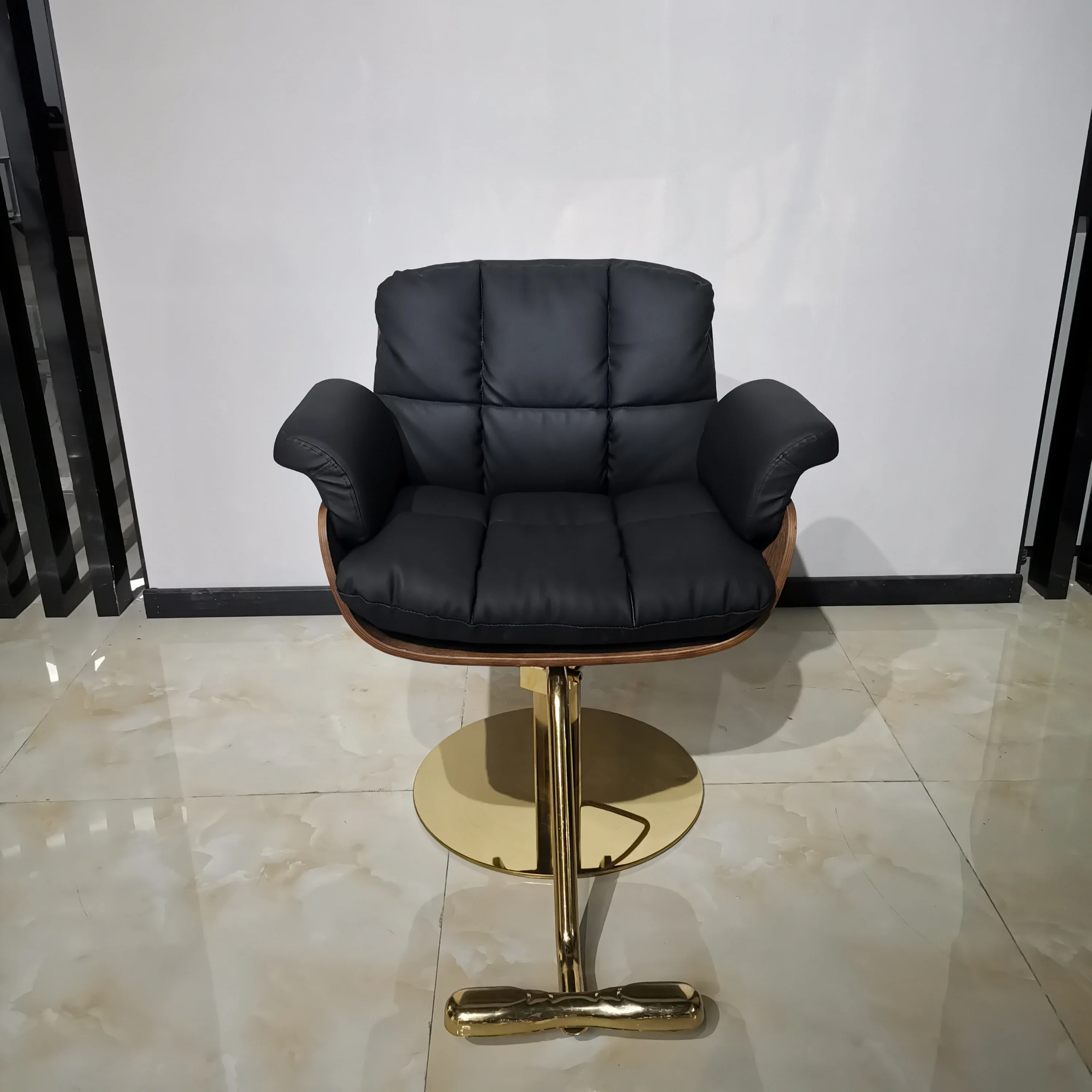 Hot Barbershop Sale Barber Furniture Gold Base Hair Salon Chair Barber Shop Chiars