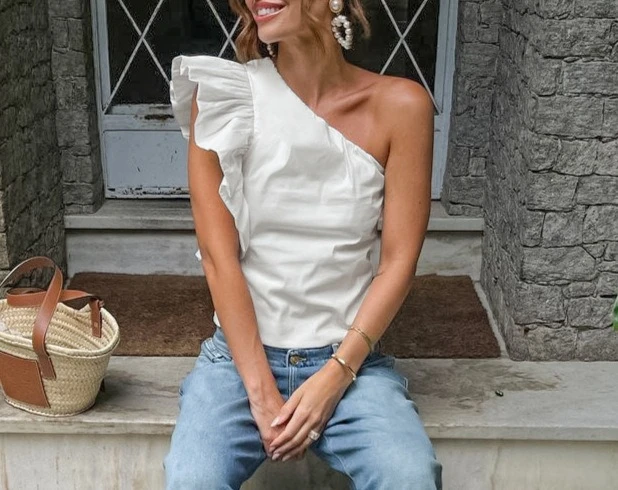 

French retro temperament, slanted collar off-the-shoulder design, short cotton white versatile summer ruffle vest