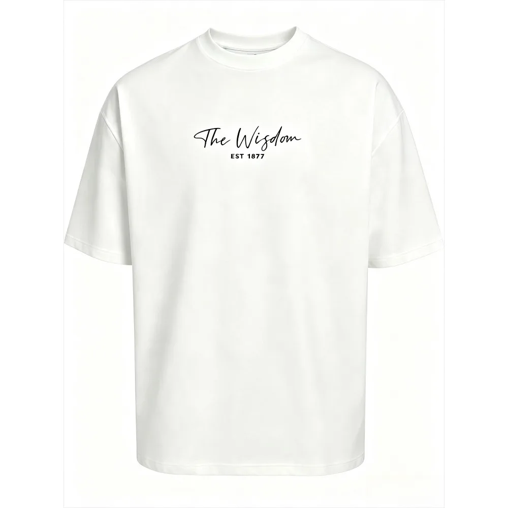 Script The Wisdom EST 1877 Text Graphic Men T Shirt Minimal Letter Print Casual Oversized Streetwear Short Sleeve Tops