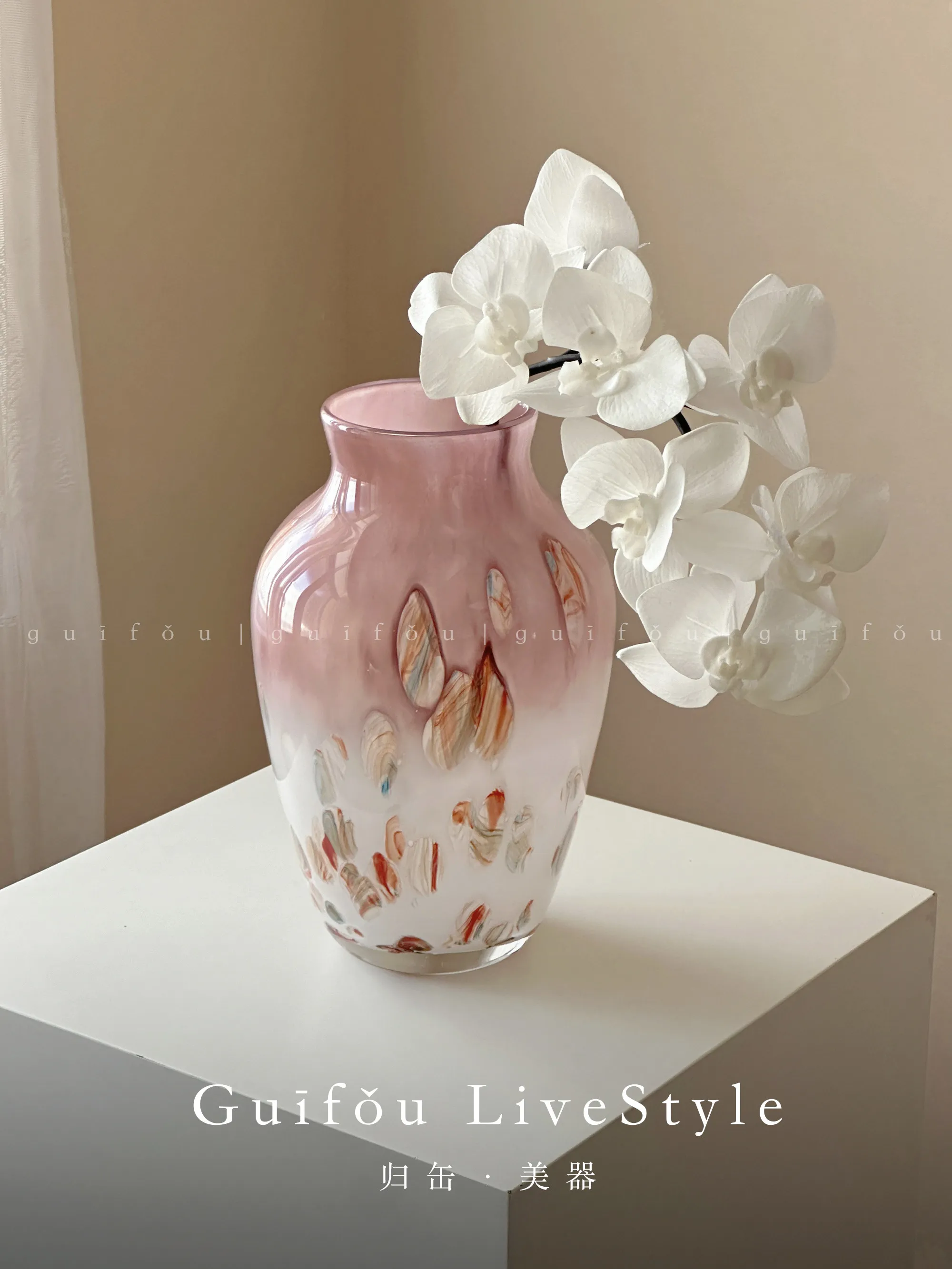 Mid-Century Luxury Unique Designer Liuli Glass Vase High-End Decorative Ornament For Living Room Table Home Interior Decoration