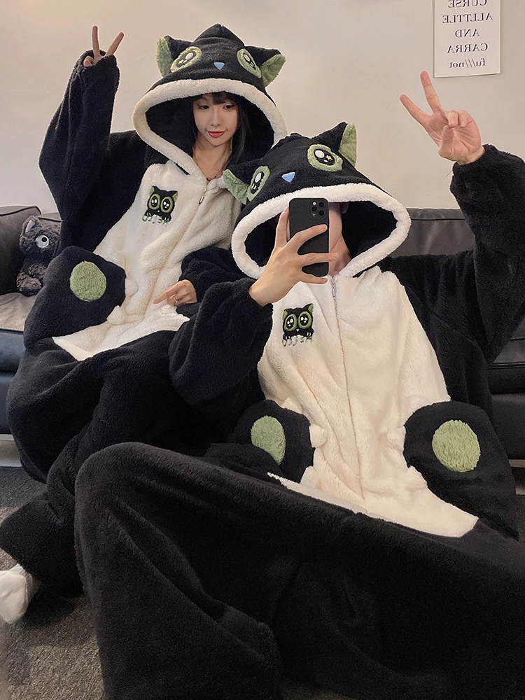 

DAIMELU Winter Long sleeved Pajamas men's Hooded nighty Coral Fleece Thickened Thermal Nightwear male set Flannel Sleepwear Suit