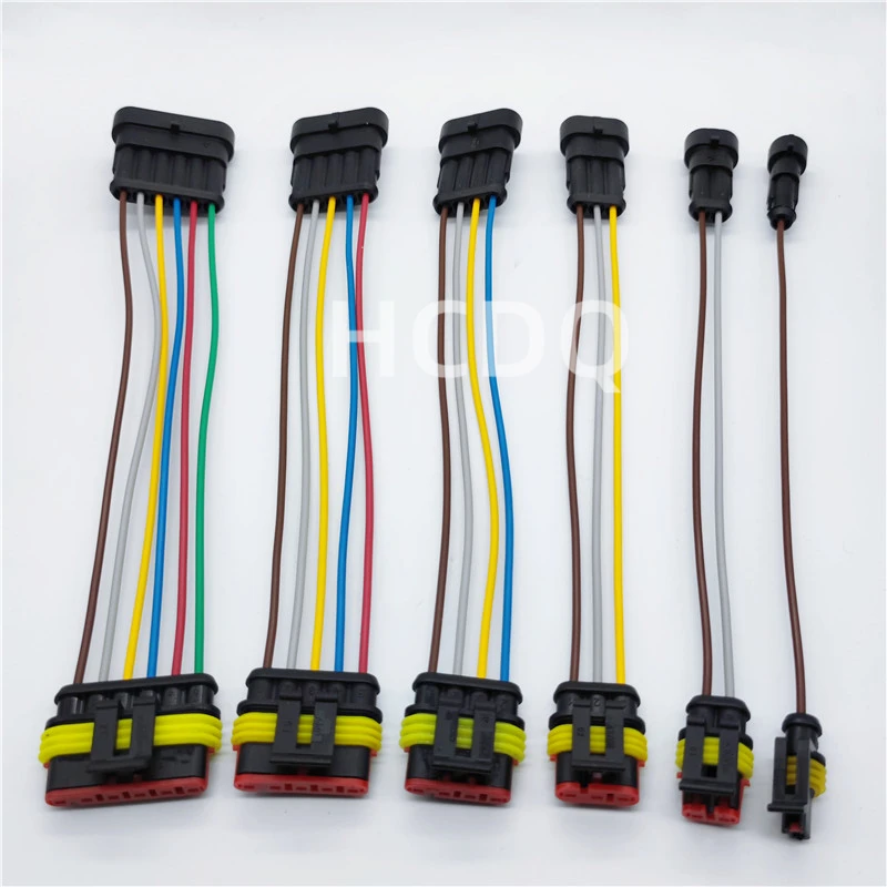 Supply automobile headlamp and tail lamp harness plug connector and male and female non-destructive adapter