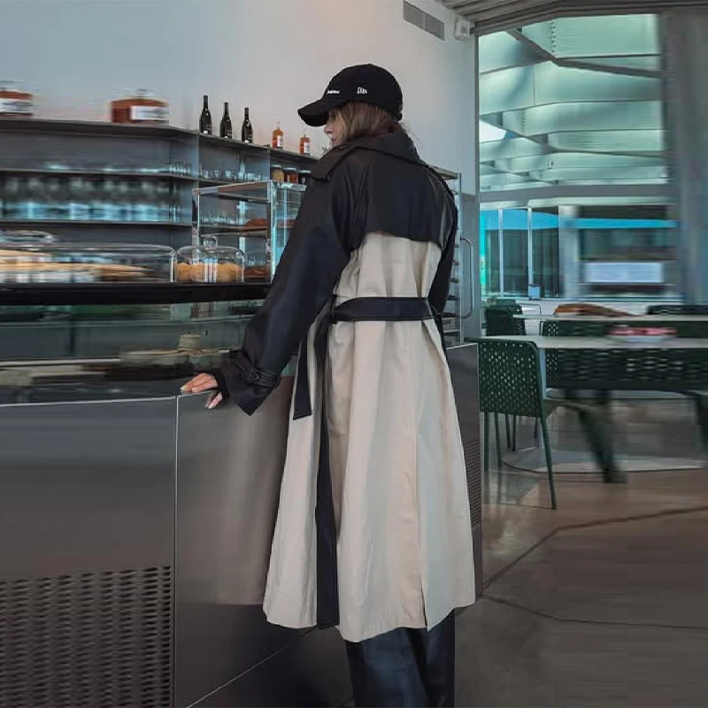 Trench coat feminino retalhos couro do plutônio lapela gola solta cintura longo blusão 2025 outono streetwear feminino outwear