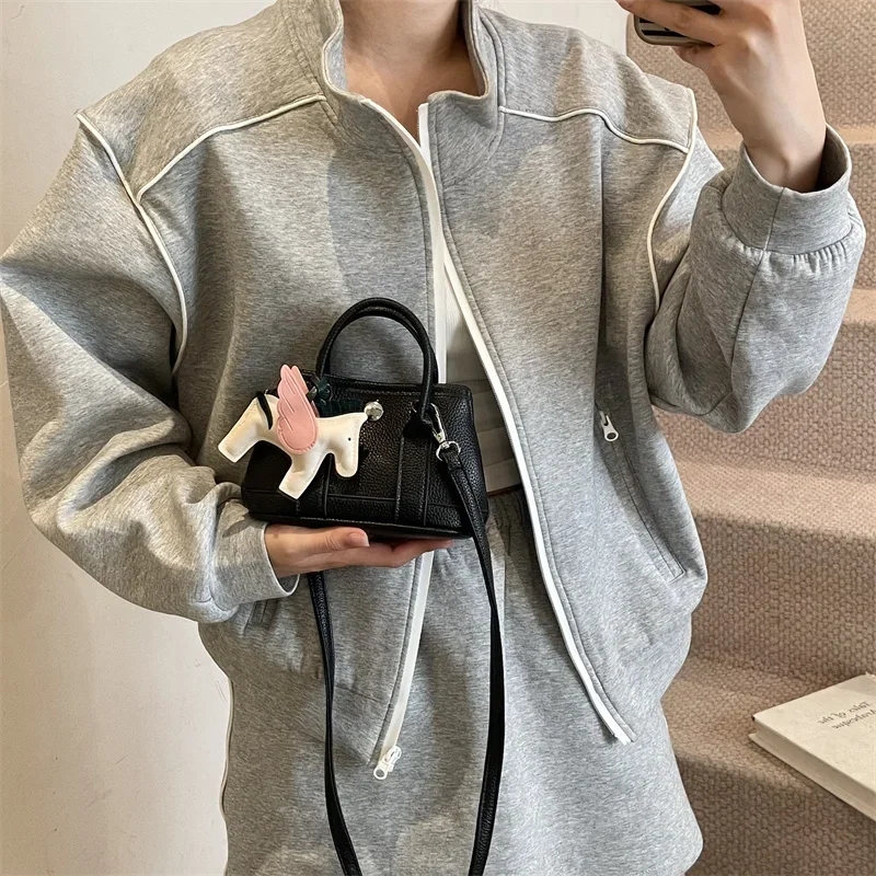 

Popular Classic Leather Crossbody Bag for Ladies, Women's Handbag by Famous Designer, Luxury Brand Elegant Tote