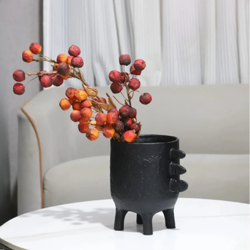 Wabi Sabi style black coarse texture quadrupedal flower ware creative side claw shaped decor resin vase living room decoration