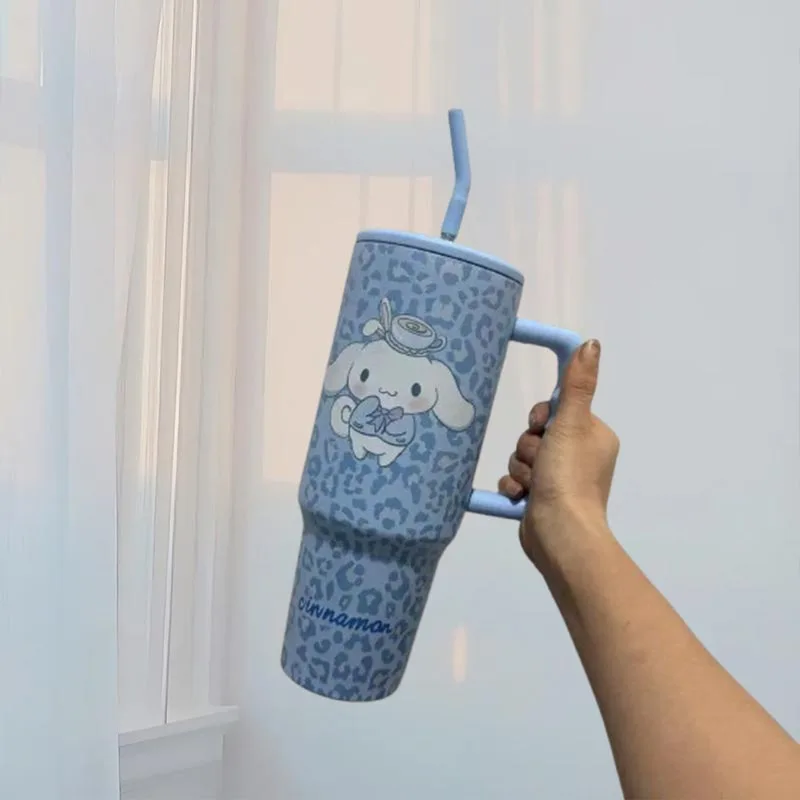 헬로 키티 텀블러 빨대와 손잡이 포함 차량용 컵 스테인리스 스틸 컵 레오파드 디자인 미끄럼 방지 베이스 여행용 머그 물병