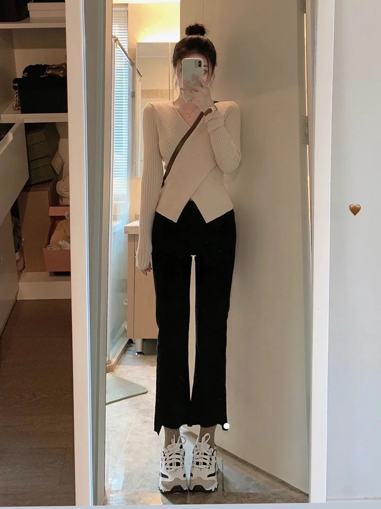 

Long Sve Knitted V-Ne Base irt Women's Spring 2026 New Sle Slimming Korean System Top Casual Wear Pure Color