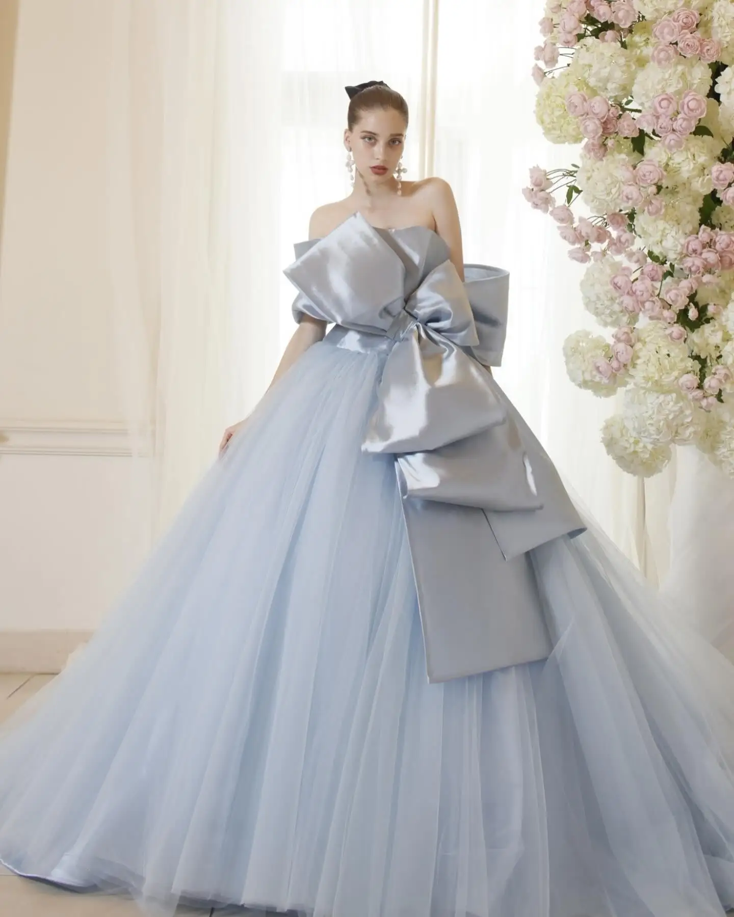 Dreamlike Light Blue Big Volume Tulle Formal Dresses With Detachable Oversize Bow Short Cap Sleeves Wedding Gowns