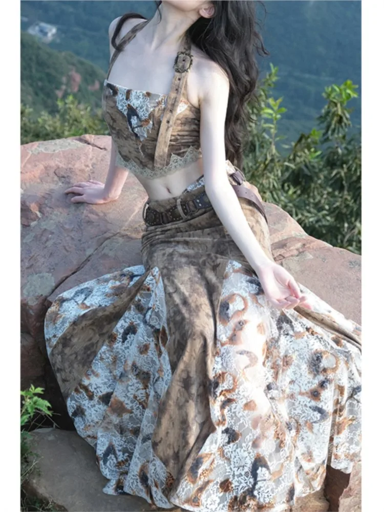 

One-shoulder coat halter top low-waisted fishtail long skirt