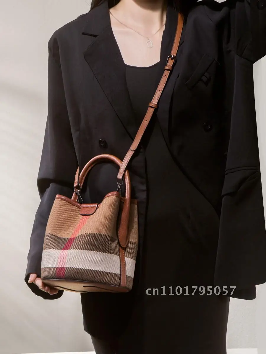 Women's Plaid Canvas Mini Bucket Bag 2024 Urban Minimalist High-End All-Match Shoulder Crossbody Bag with Magnetic Clasp