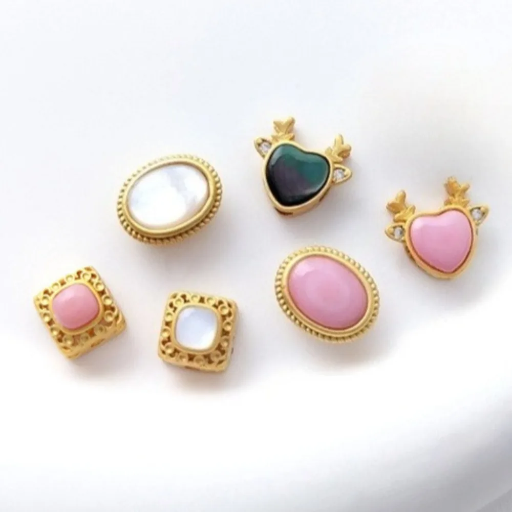 

Sand Gold Inlaid with Natural Mother Shell Powder Shell Has Your Deer Head Bead DIY Pendant All The Way