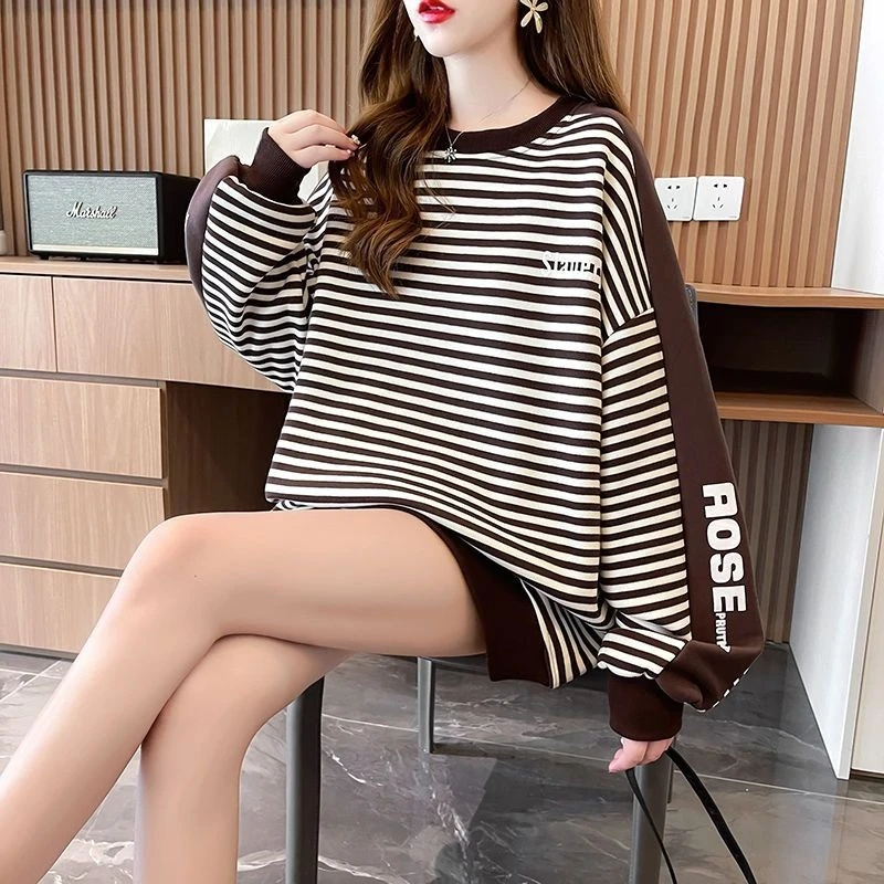 

Весенне-осенний мешковатый свитшот для женщин, незаменимый тренд эмо 2025, новинка 2000-х годов, повседневный модный женский пуловер в стиле Харадзюку, топы