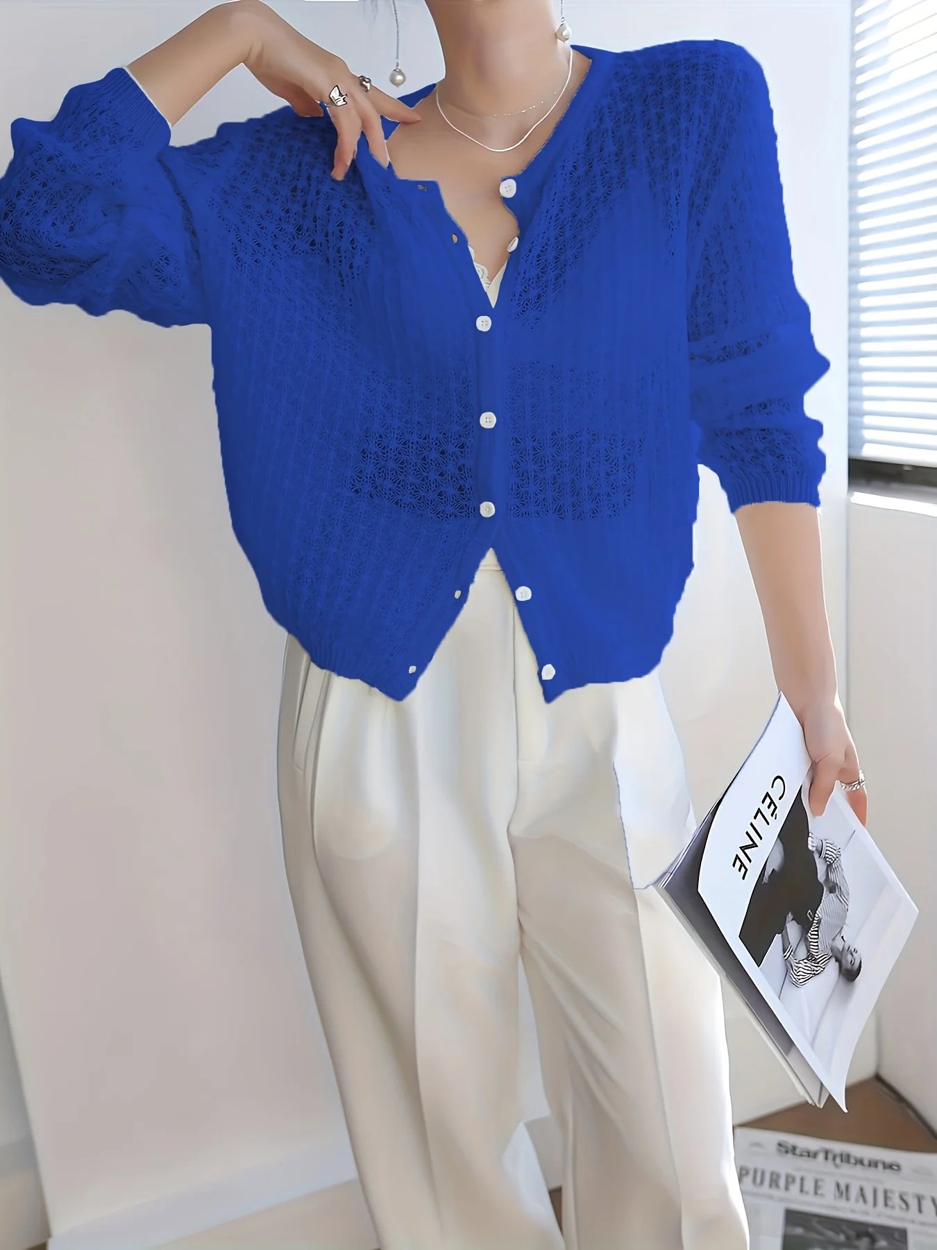 เสื้อคาร์ดิแกนถักลายฉลุสีน้ำเงินรอยัลสำหรับผู้หญิง สวมใส่สบายและสง่างาม เหมาะสำหรับการเดินทาง เสื้อคลุมแขนยาว ฤดูใบไม้ผลิ/ฤดูร้อน