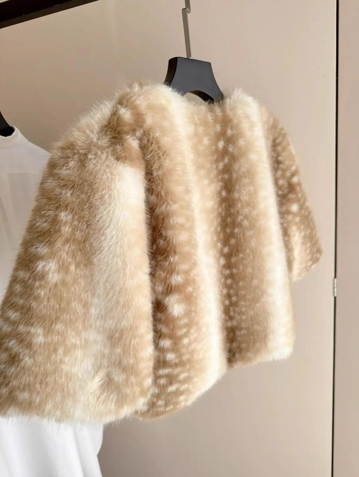 جديد 2025 الشتاء التعادل القوس الجبهة الحيوان الغزلان نقطة فو فرو منك معطف الرأس المرأة الخامس الرقبة قصيرة الأكمام فضفاضة الدافئة سترة ملابس خارجية #5