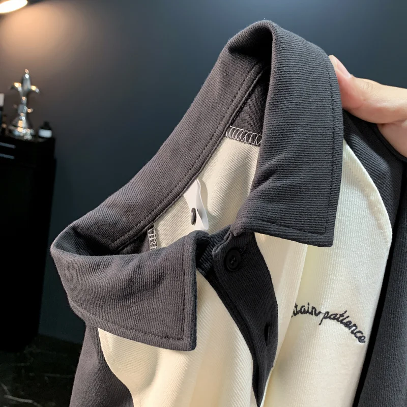 Letnia, cienka koszulka polo z krótkim rękawem, patchworkowa, kontrastowa, męska, haftowana, luźna i wszechstronna koszulka z krótkim rękawem i kołnierzykiem