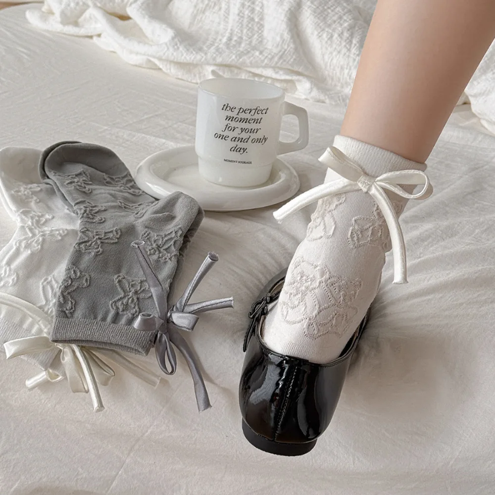 

Японские носки с рельефным медведем для школьницы, 3D милые носки до середины икры с бантом и медведем, бесшовные носки, серые весенне-осенние носки