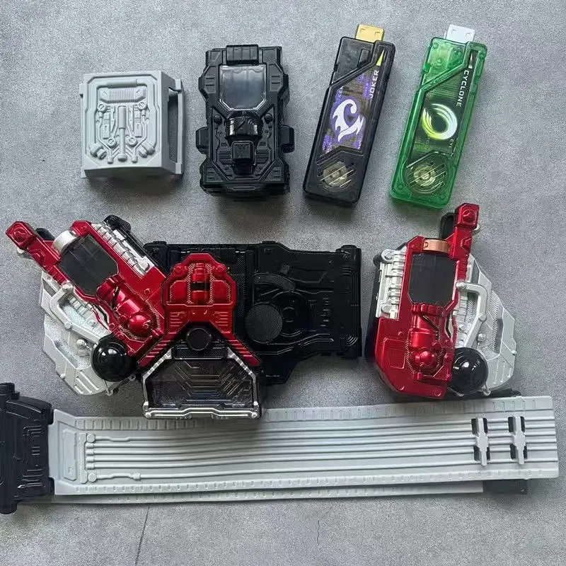 W/Kamen Rider Double Lost Driver CSM Fangs Memory Dinosaur Jr. Action Figures 40-w-1 Pamięć Elektroniczna zabawka dźwiękowa Prezent urodzinowy