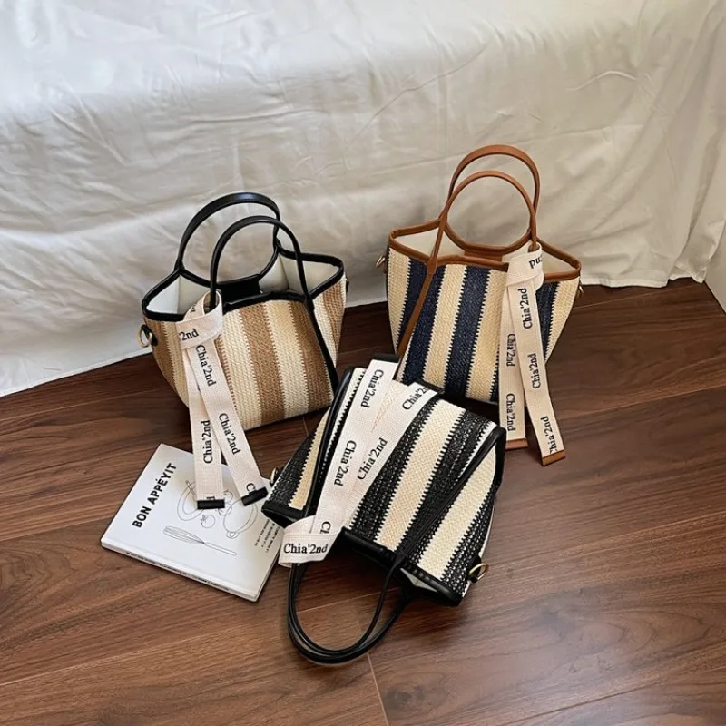 

Unique Trendy Letter Logo Crossbody Diaper Bag Women's Fashion Handbag Elegant Large Capacity Tote Messenger