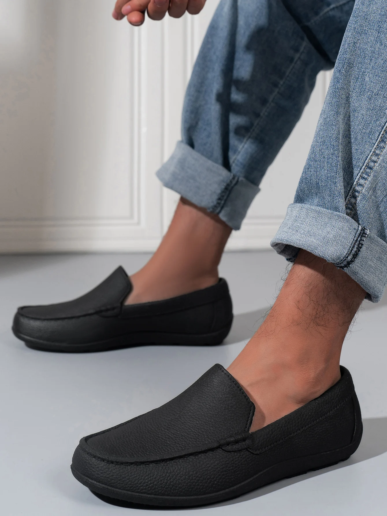 Men's New Vintage Style Casual Slip-On Shoes for Teenagers, Suitable for All Seasons, Waterproof, Ultra-Soft Eva One-Piece Flat Waterproof Splash-Proof Loafers, Fishing Shoes, White Shoes