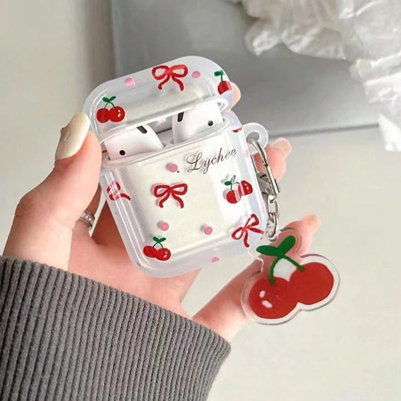 Koreanische süße Schleifen-Kirsch-Kopfhörerhülle für Apple Airpods 4 3 2 1 Pro – Weiche, transparente Ladehülle mit Anhänger