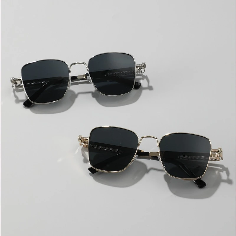 Men Driving Sunglasses Vintage Steampunk Square Sunglasses Metal Frame with Spring Hinges Women Eyepiece Trendy Driver Glasses