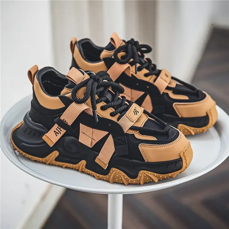 2024 New Spring Trendy and Fashionable Men's Shoes Thick Sole Comfortable and Elevated Casual Sports Trendy Shoes