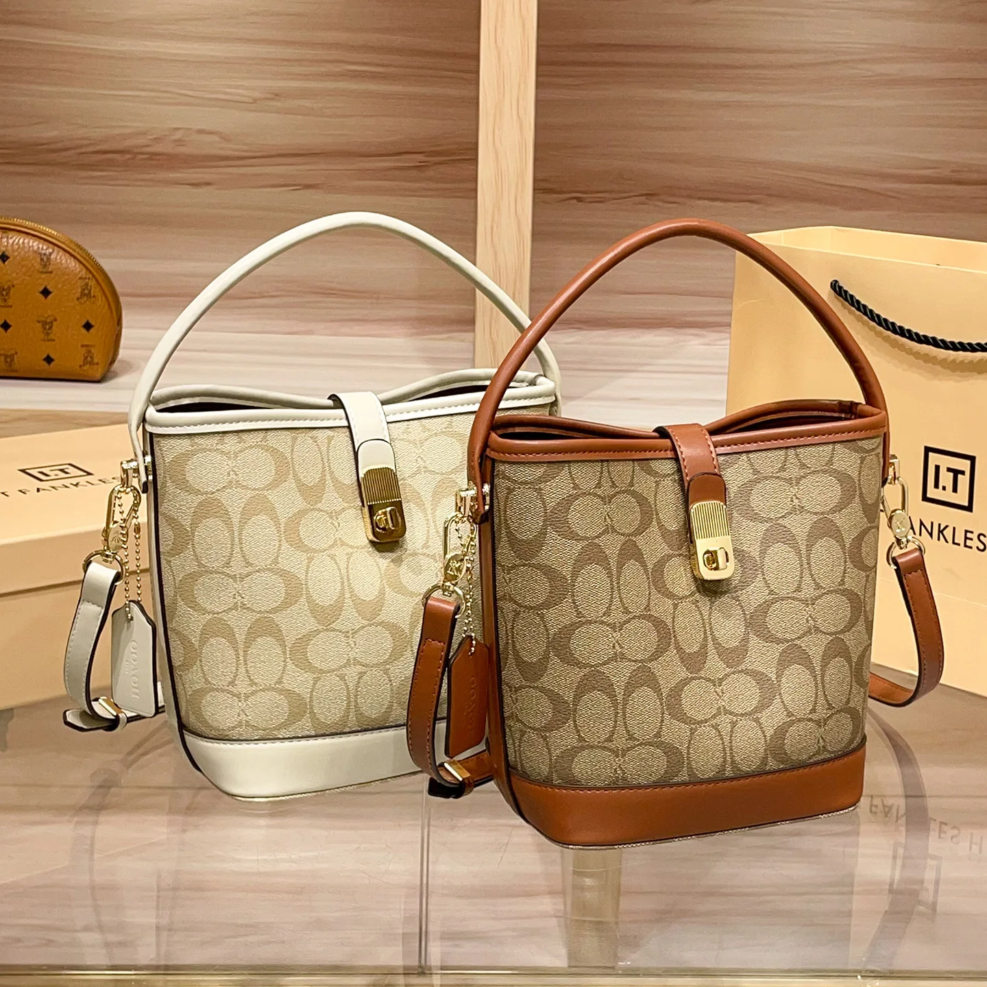 

Trendy Designer Backpack Bag For Luxury Shopper With Simple Vintage Style And Elegant Leather Material