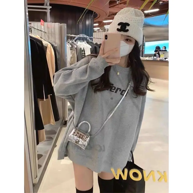 Korean style long-sleeved trendy autumn and winter sweatshirt for girls, round neck ins top, thickened new style, loose and lazy