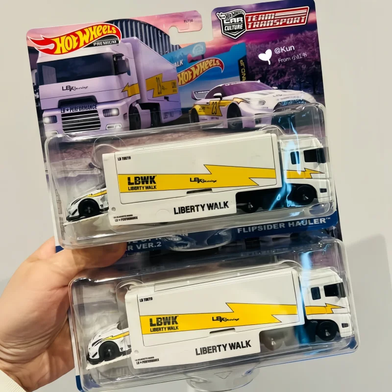 

New Hot Genuine Hot Wheels Transport Fleet Nissan R35 Sets Of High Quality Alloy Small Car Iron Bottom Rubber Tire Festvial Gift