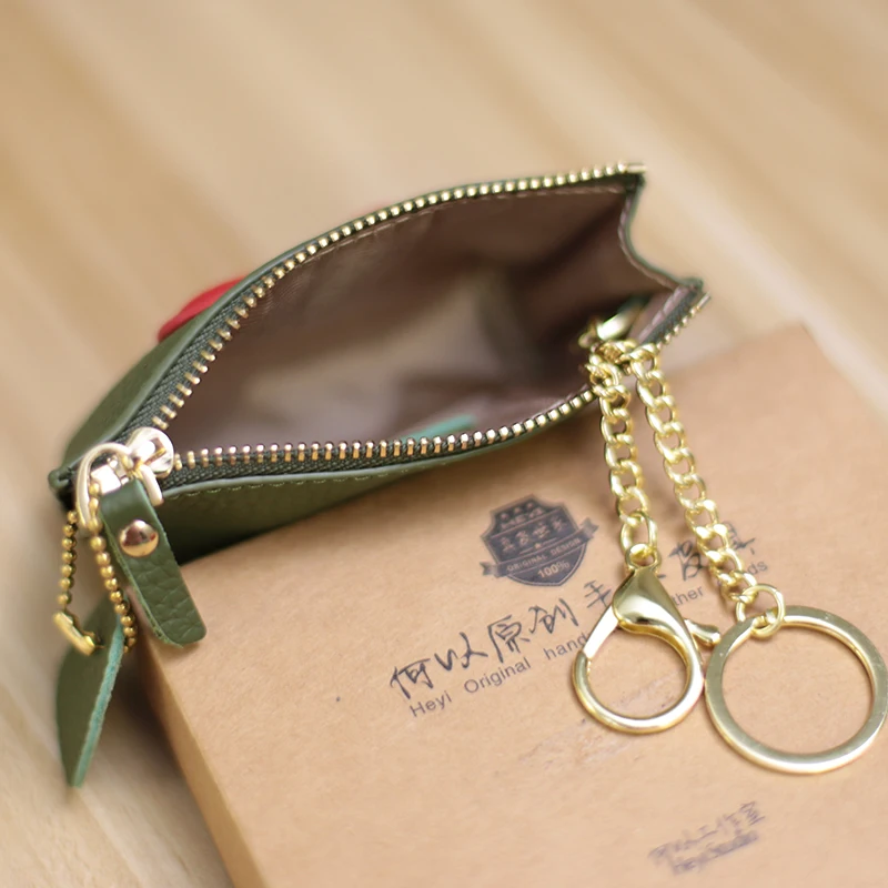 กระเป๋าใส่เหรียญหนังแท้รูปหัวใจ ปี 2022 สำหรับผู้หญิง พวงกุญแจ กระเป๋าคลัทช์เล็กน่ารัก พร้อมที่ใส่กุญแจ กระเป๋าใส่เหรียญหนัง