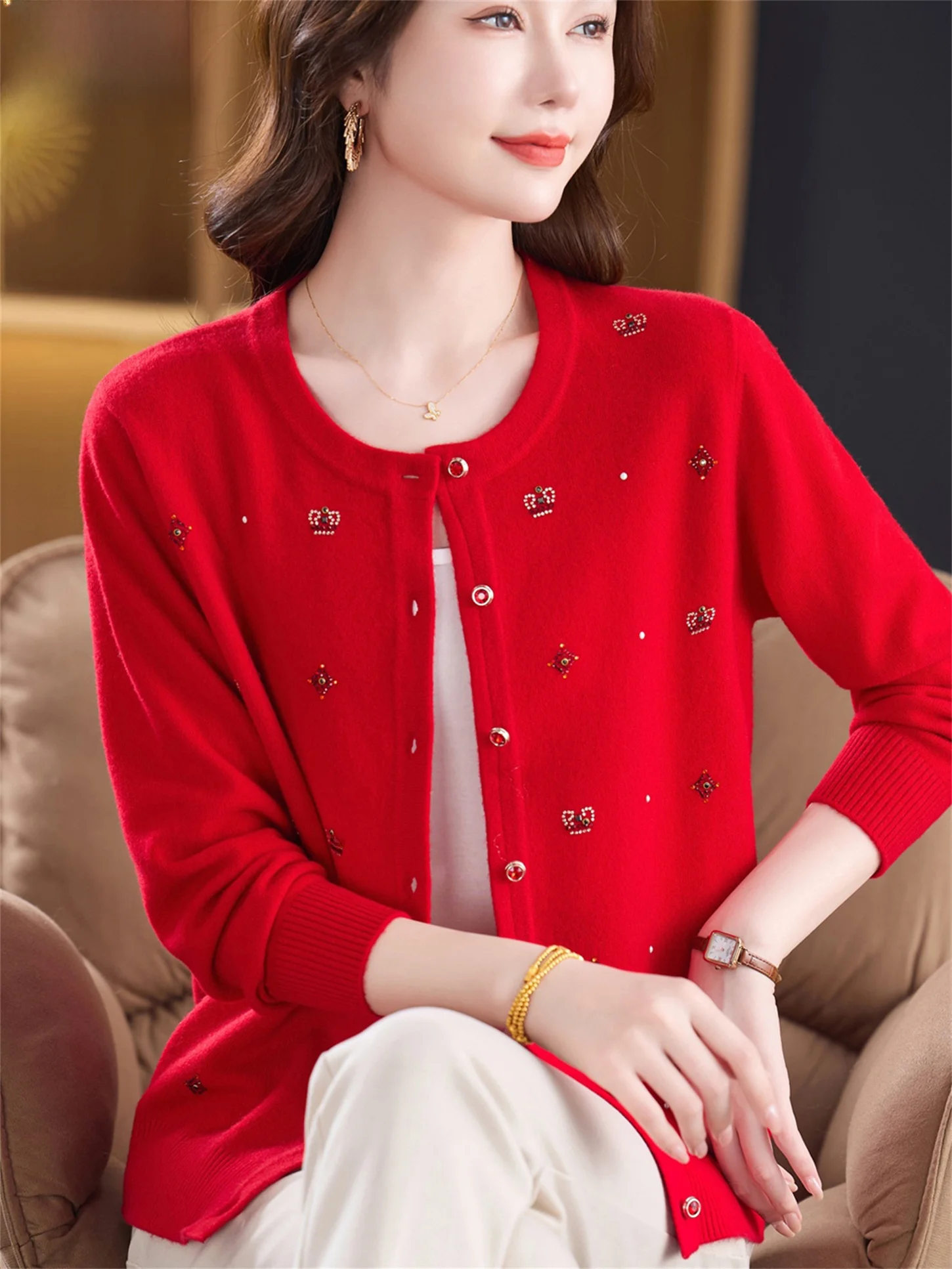

Faionable Pure Wool Knitted Base irt round Ne Outerwear for Women ly All Seasons New Sle Beaded Diamond Heated D...