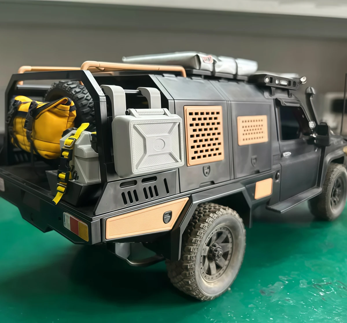 Open‑Able Side Tool Box 3D‑Printed For 1/12 Mangniu MN82S LC79 RC Crawler Simulation Upgrade Parts