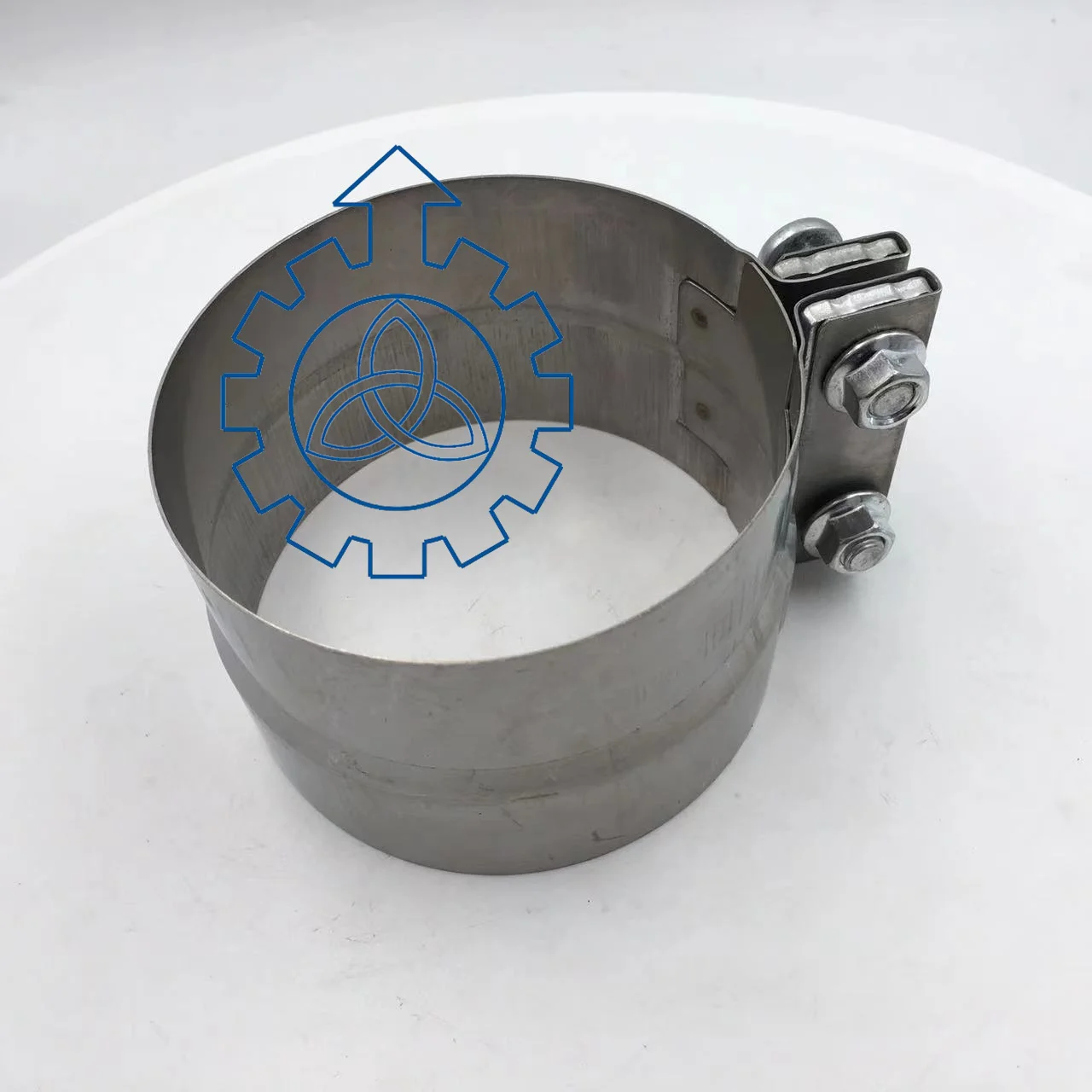 

Spare Parts for Volvo Trucks 1083681 1587517 3943850 Pipe Connector