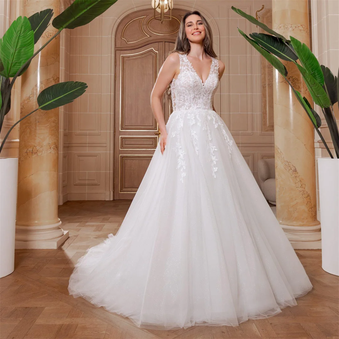 

Белый тюль с открытой спиной Свадебные платья с v-образным вырезом без рукавов А-силуэта длиной до пола, вечернее платье для выпускного вечера Шикарные аппликации Блестящие платья невесты