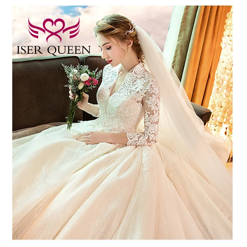 ที่กําหนดเองสามไตรมาสแขนชุดแต่งงานภาพลวงตาเย็บปักถักร้อยที่ละเอียดอ่อน V คอบอลชุดเจ้าสาวชุดผู้หญิง WX0146