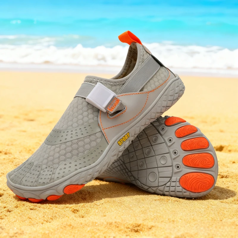 

Light Unisex Water Shoes Outdoor Summer Sandals Women Men Hiking Barefoot Beach Sneakers Swimming Wading Shoes