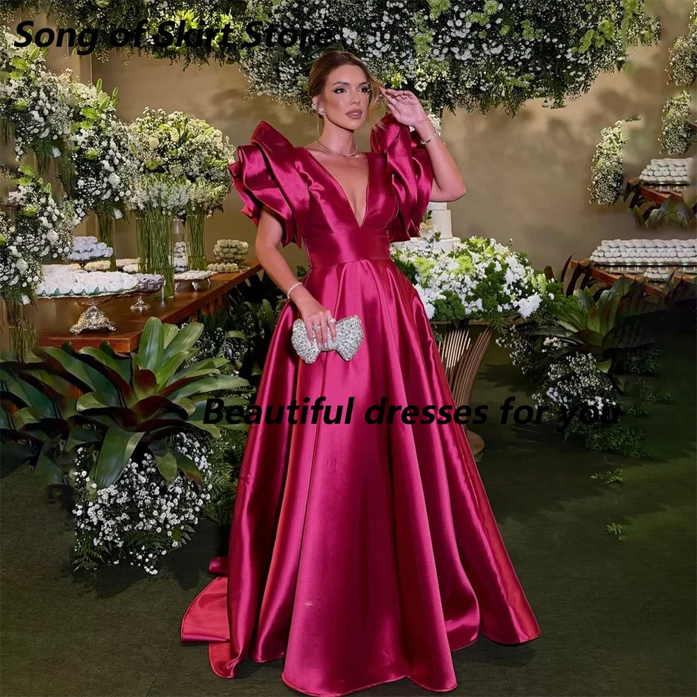Fuchsiafarbene formelle Partykleider, maßgeschneidert, V-Ausschnitt, kurze Ärmel, A-Linie, Ballkleid, elegantes, plissiertes Satin-Abendkleid