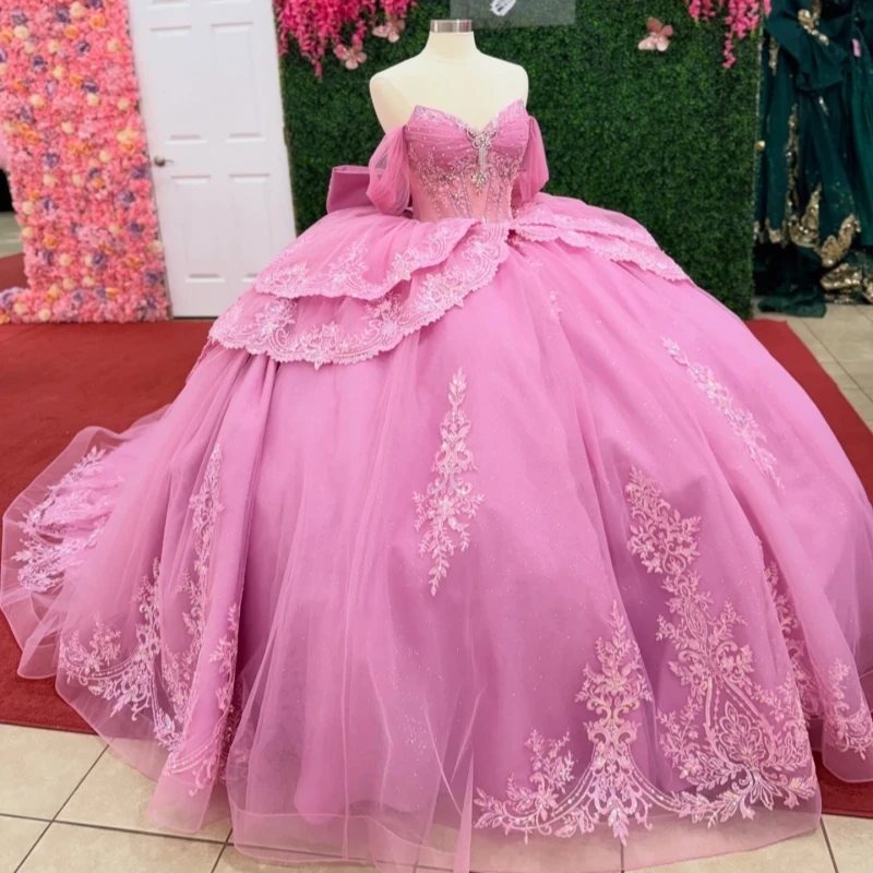 

Pink Shiny Ball Gown Quinceanera Dresses Applique Lace Beading Crystal Bow Tull Corset Off Shoulder Sweet 16 Dress Vestidos 15