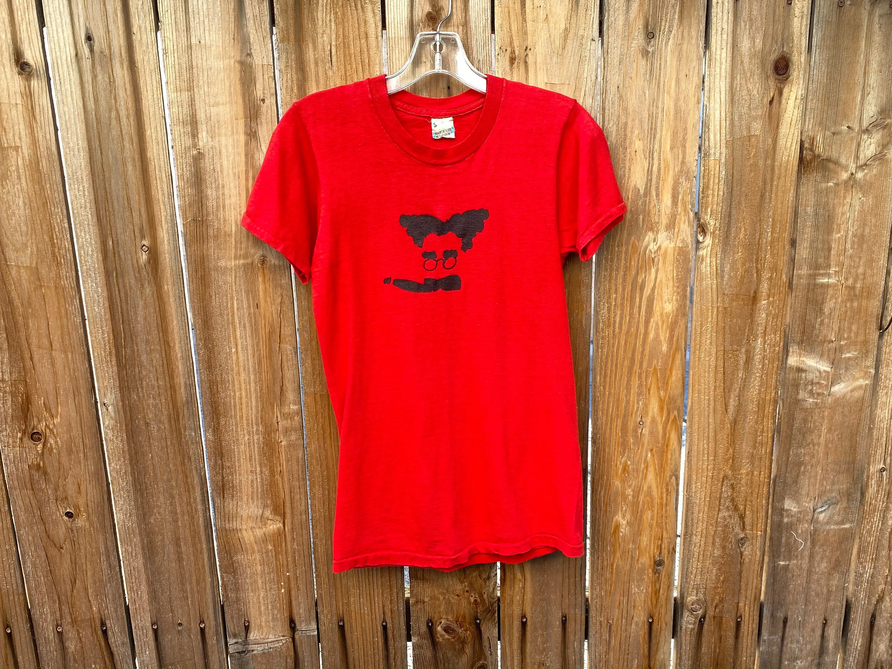 Early 1980s Groucho Marx T Shirt Vintage 80s Red 100 Cotton Screen Stars Tag Hello I Must Be Going Song XS S