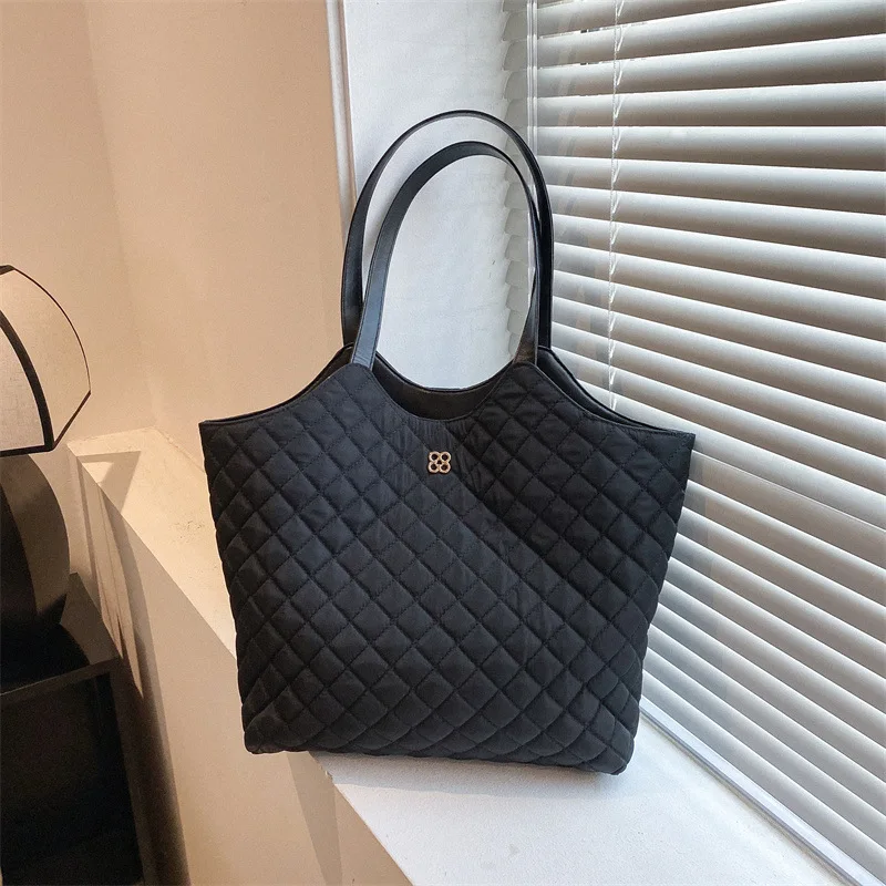 

2025 New Retro European Vintage Tote Bag for Women, Large Capacity Summer Commuter Shoulder Bag Oversized Work Purse Fashion