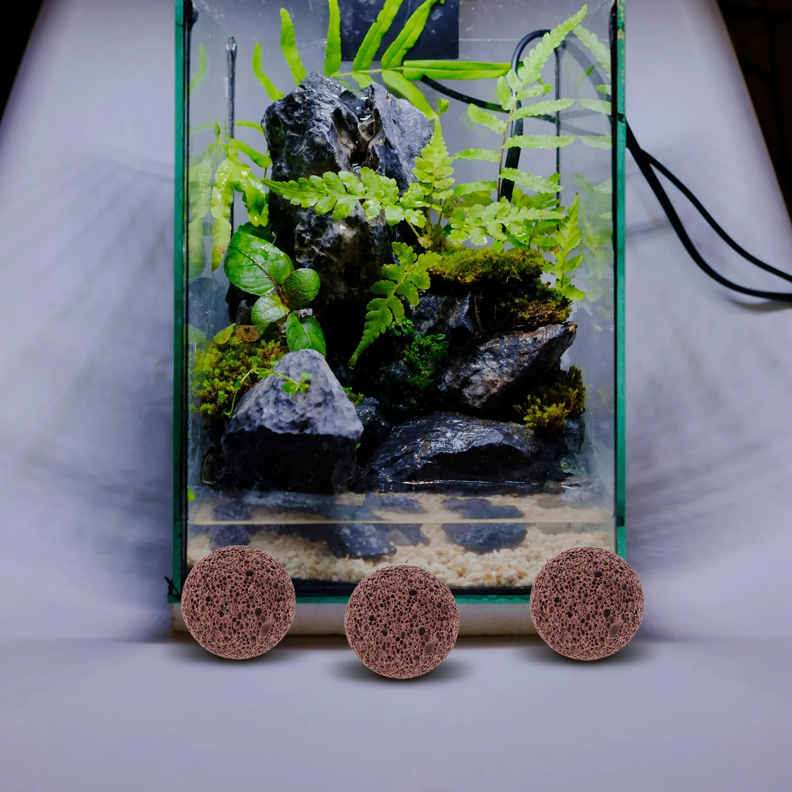 

5Pcs Aquarium Volcanic Rock Lava Stone Natural Filter Stone Fish Tank Pond Landscaping Decoration Volcanic Rock