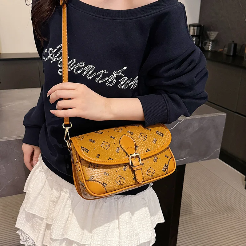 

‌2025 Summer Vintage Floral Shoulder Bag Women Top Handle Crossbody Indie Designer Premium