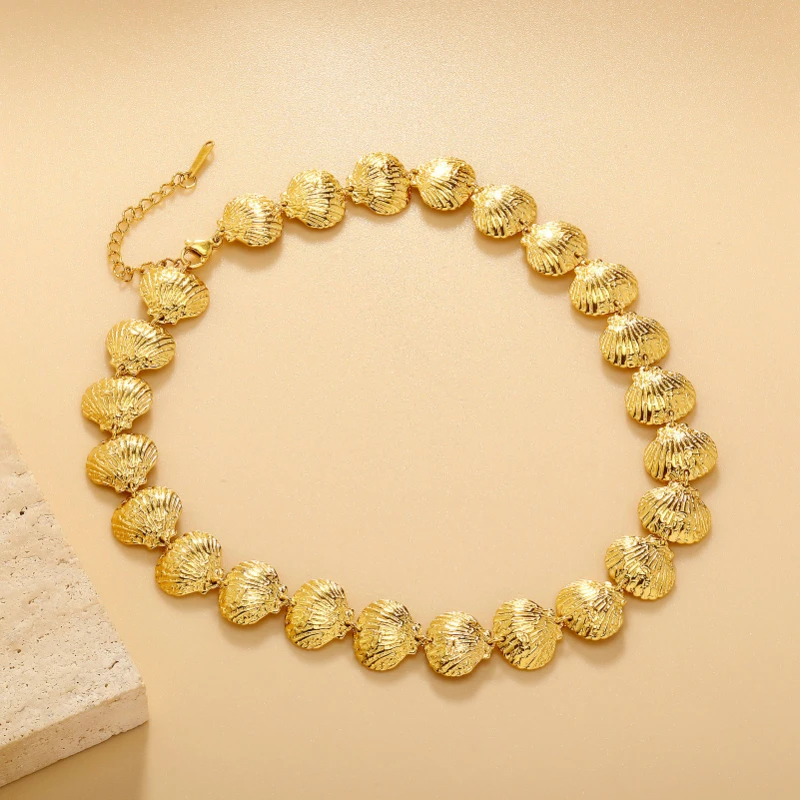Summer Natural Shell Round Chic Pendant Necklace Waterproof Stainless Steel Golden High Quality Jewelry Accessories