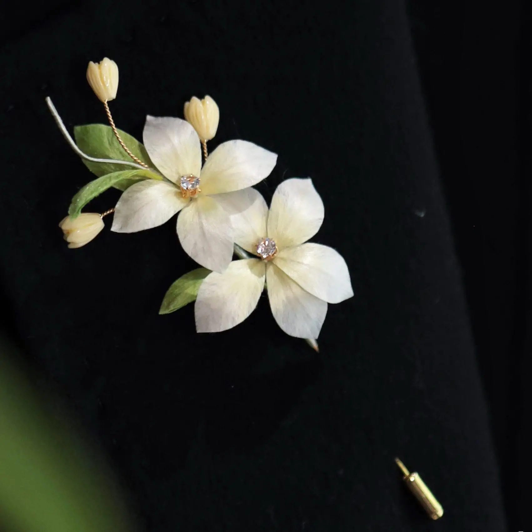 Non-Heritage Handmade Velvet Flower Brooch Silk Thread to Give Mom Teacher's Day Gift  Clothing Cheongsam Accessories